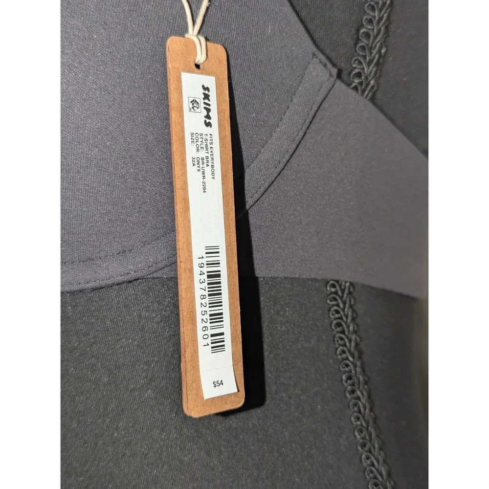 Skims Fits Everybody‎ T-Shirt Bra Onyx Size 32A BR-UWR-2294